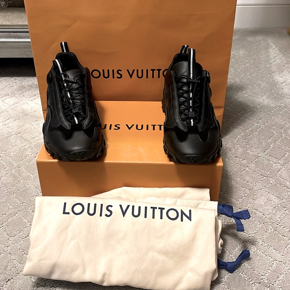 LV Rush sneaker- women’s like new